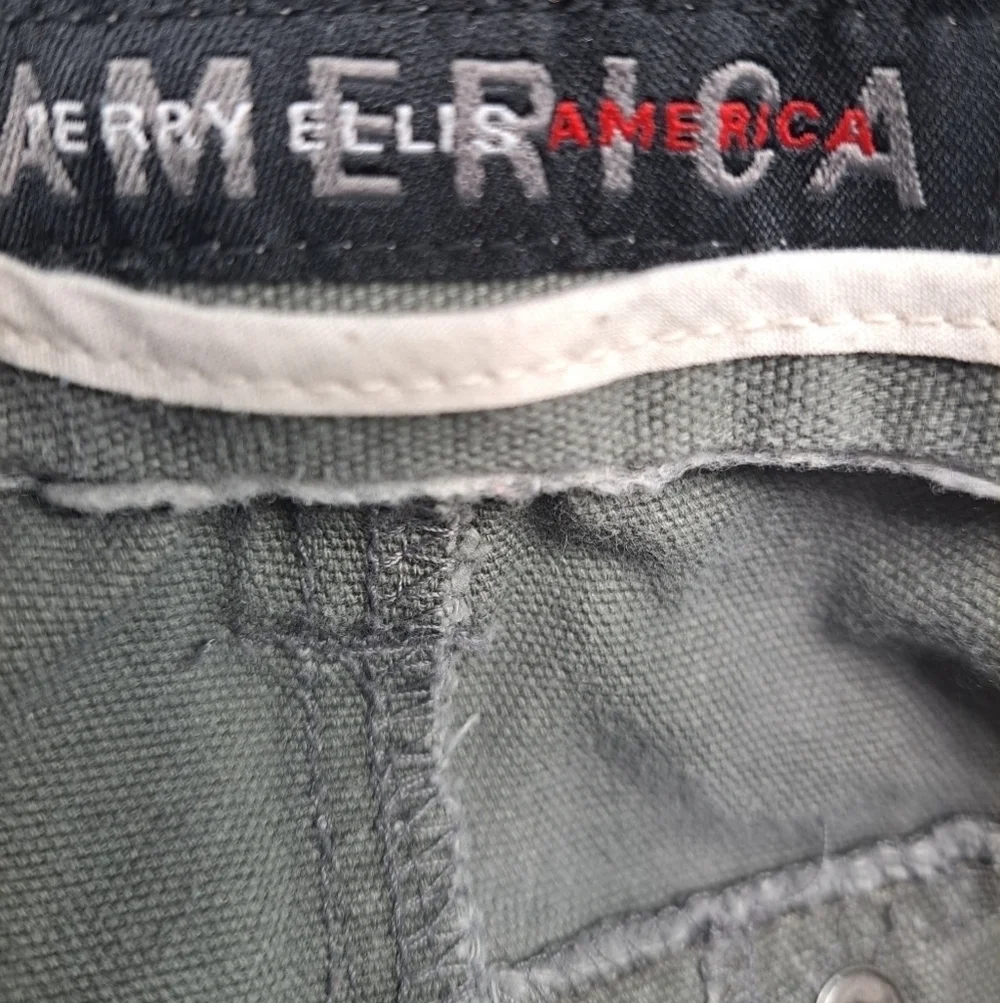 Perry Ellis America Men's Olive Green Jeans    Size 34/30